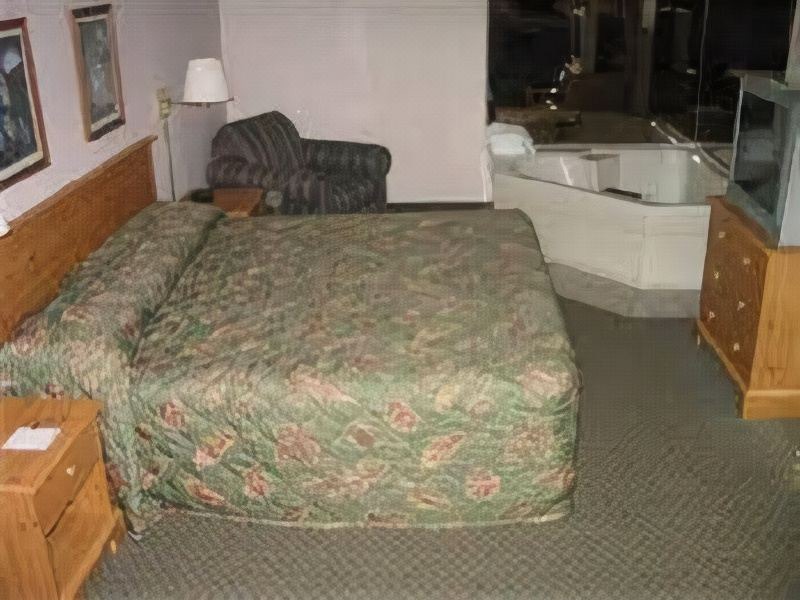 Photo of Bedroom in Iron River