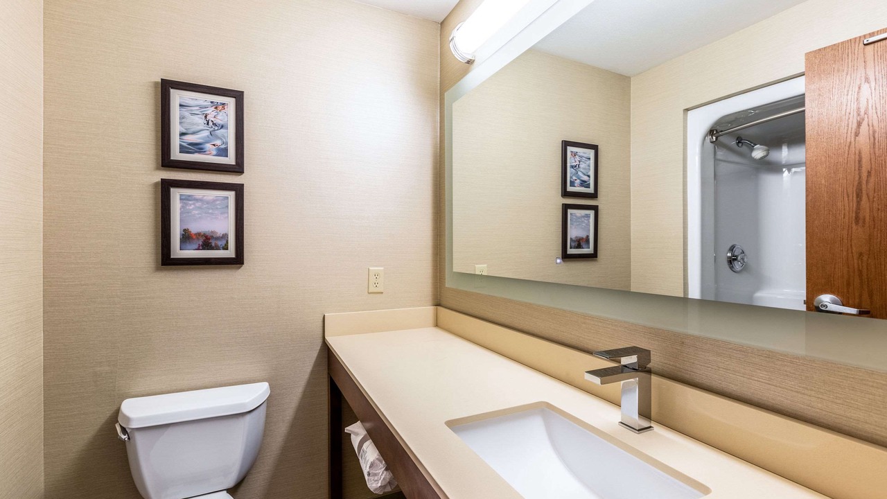 Photo of Bathroom in Escanaba