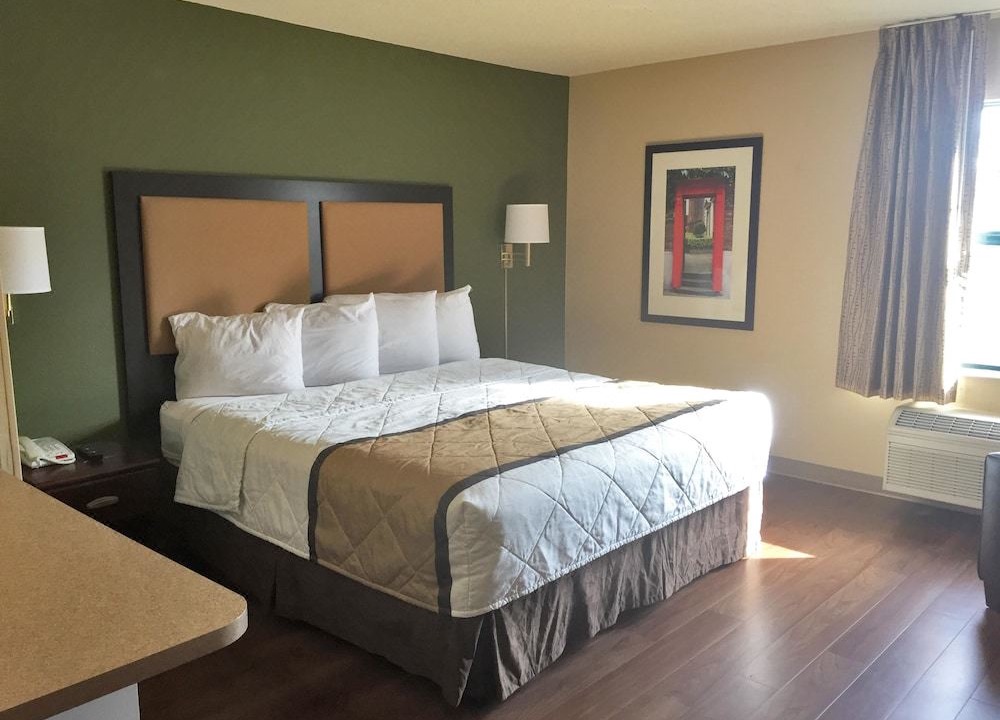 Photo of Bedroom in Akron