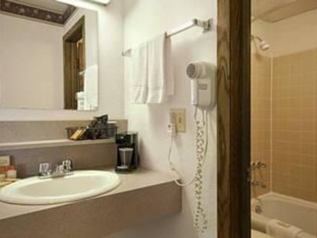 Photo of Bathroom in International Falls