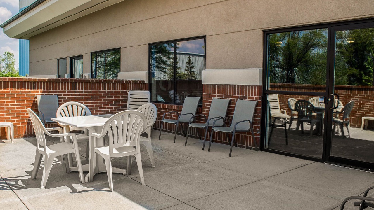Photo of Patio Balcony in Summit Station