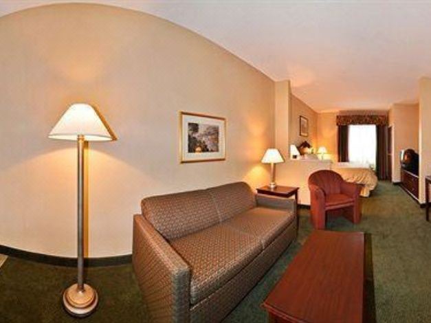 Photo of Livingroom in Twinsburg