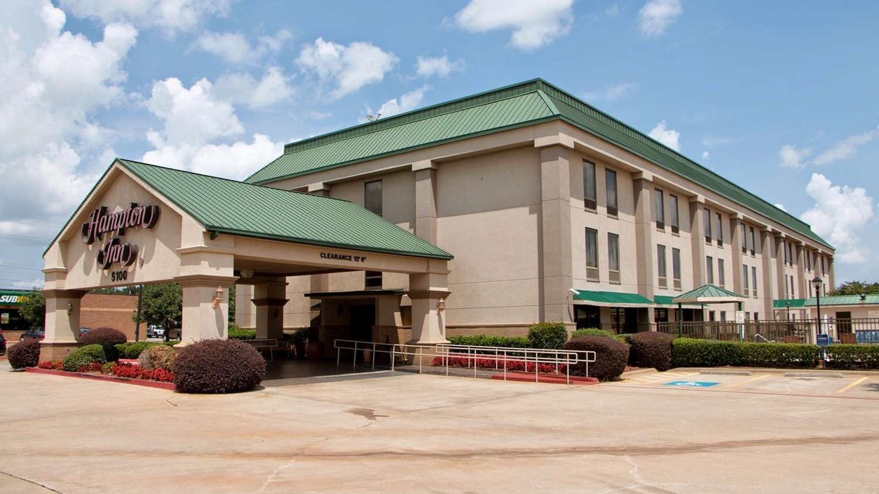 Photo of Buildings in Marshall