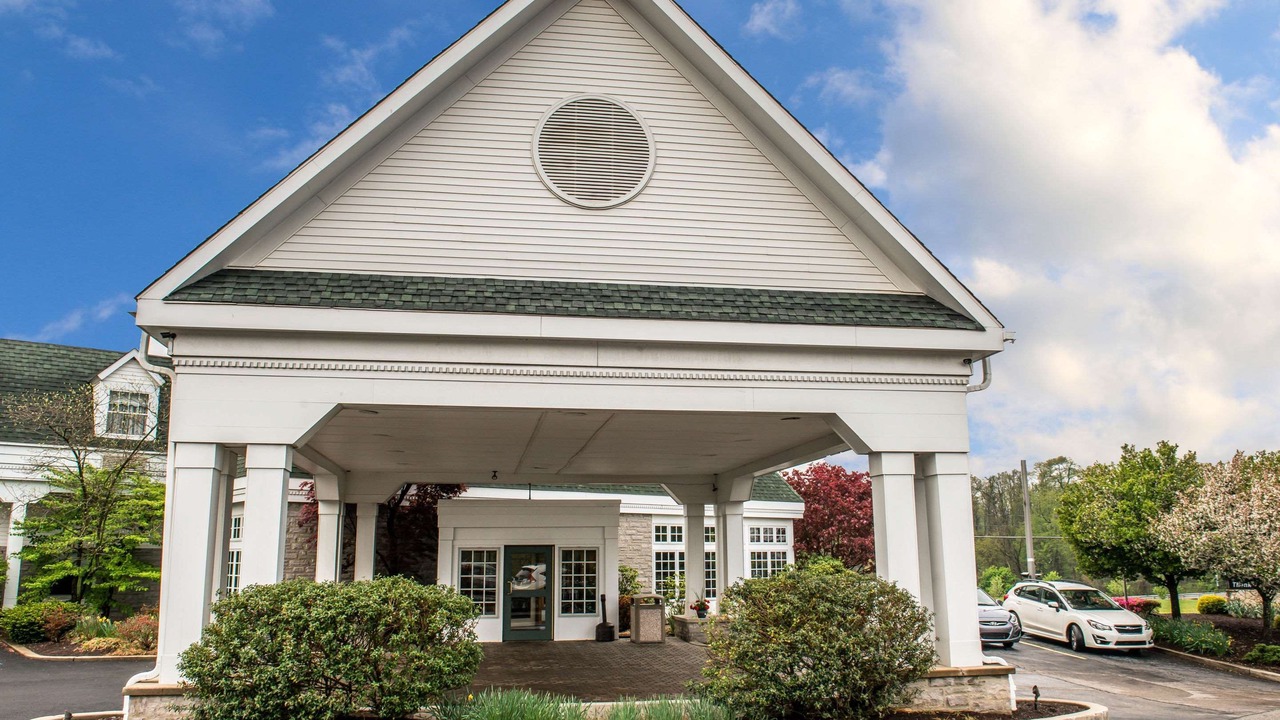 Photo of Buildings in Oakdale