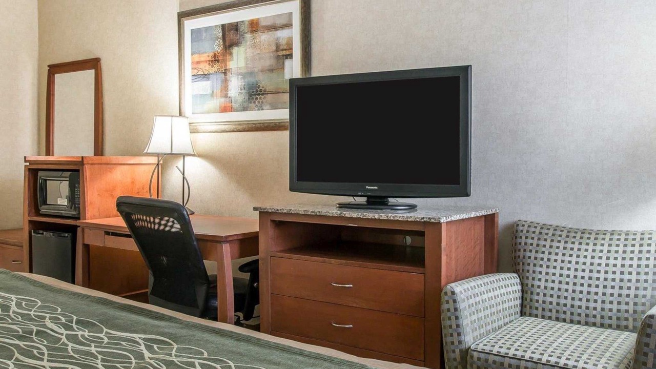 Photo of Livingroom in Dearborn