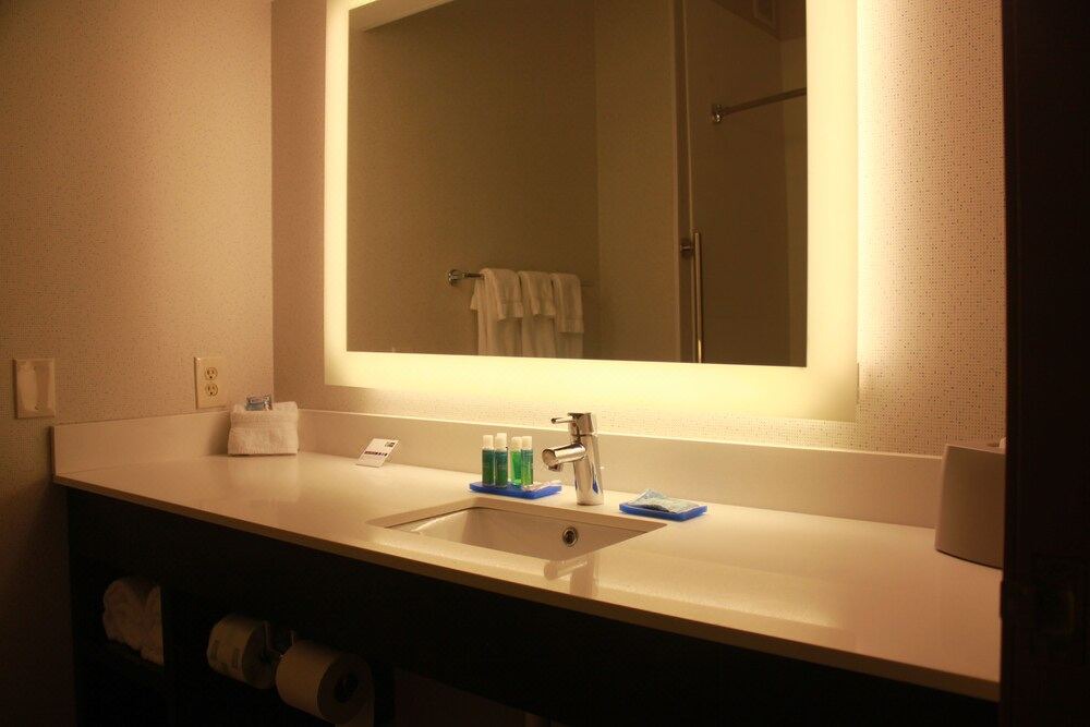 Photo of Bathroom in Corydon