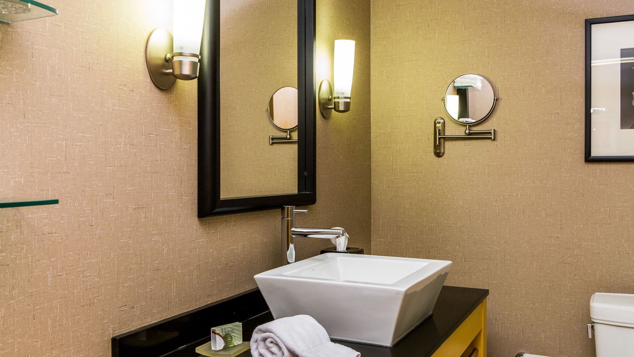 Photo of Bathroom in Polaris