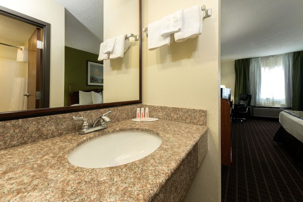 Photo of Bathroom in Hillview