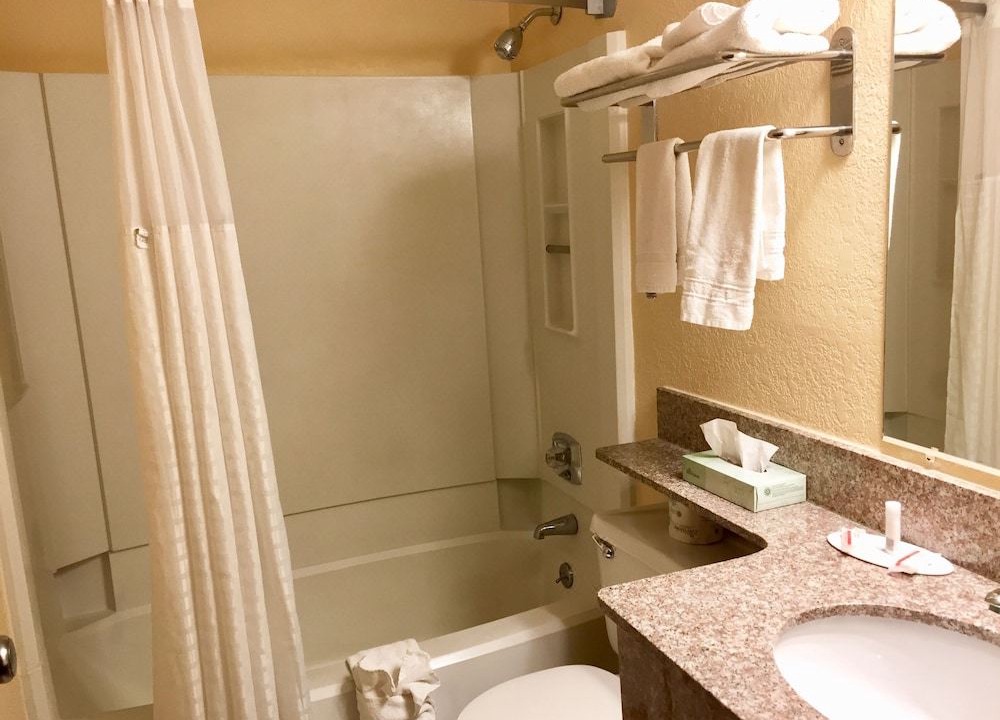 Photo of Bathroom in Muskegon Heights