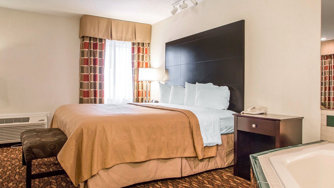 Photo of Bedroom in St. Marys