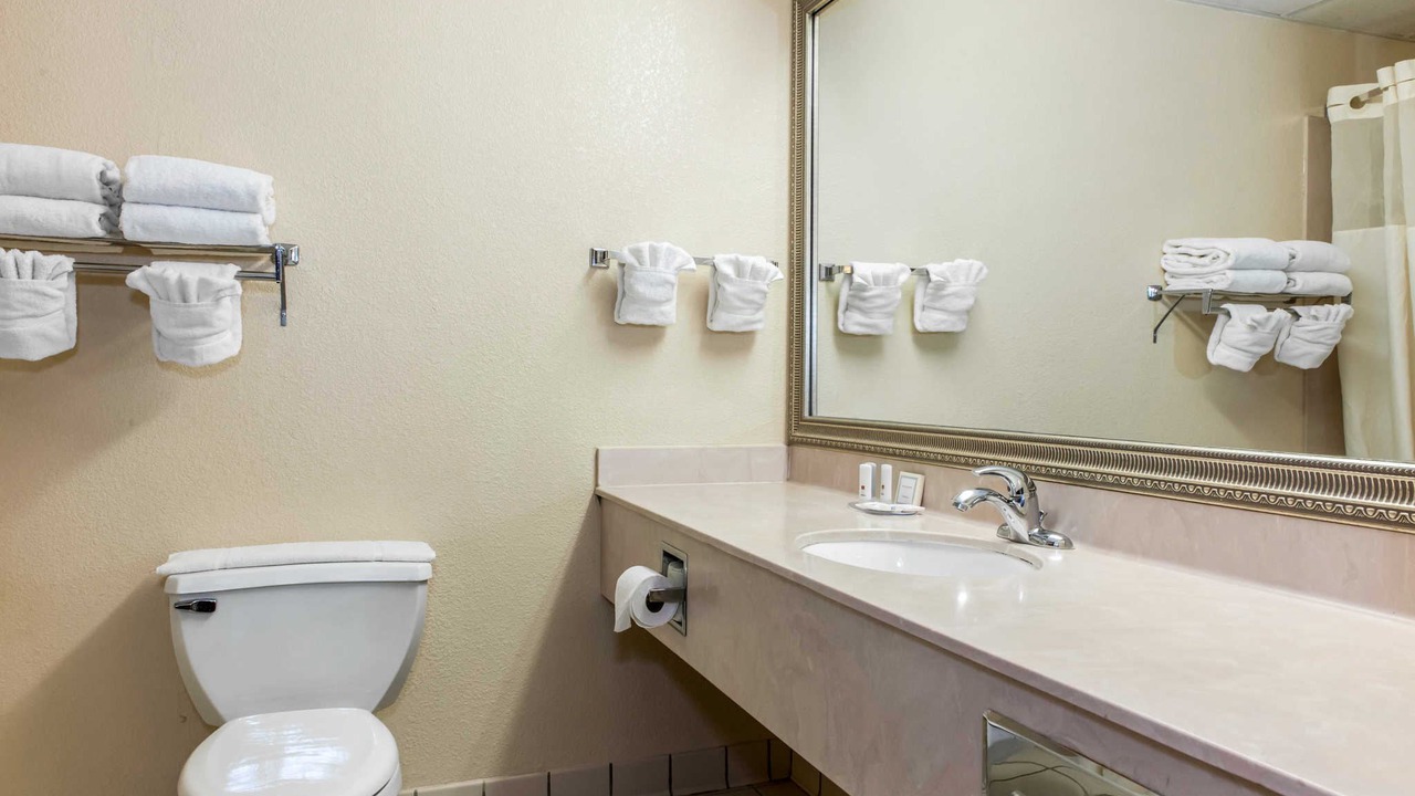 Photo of Bathroom in Pike