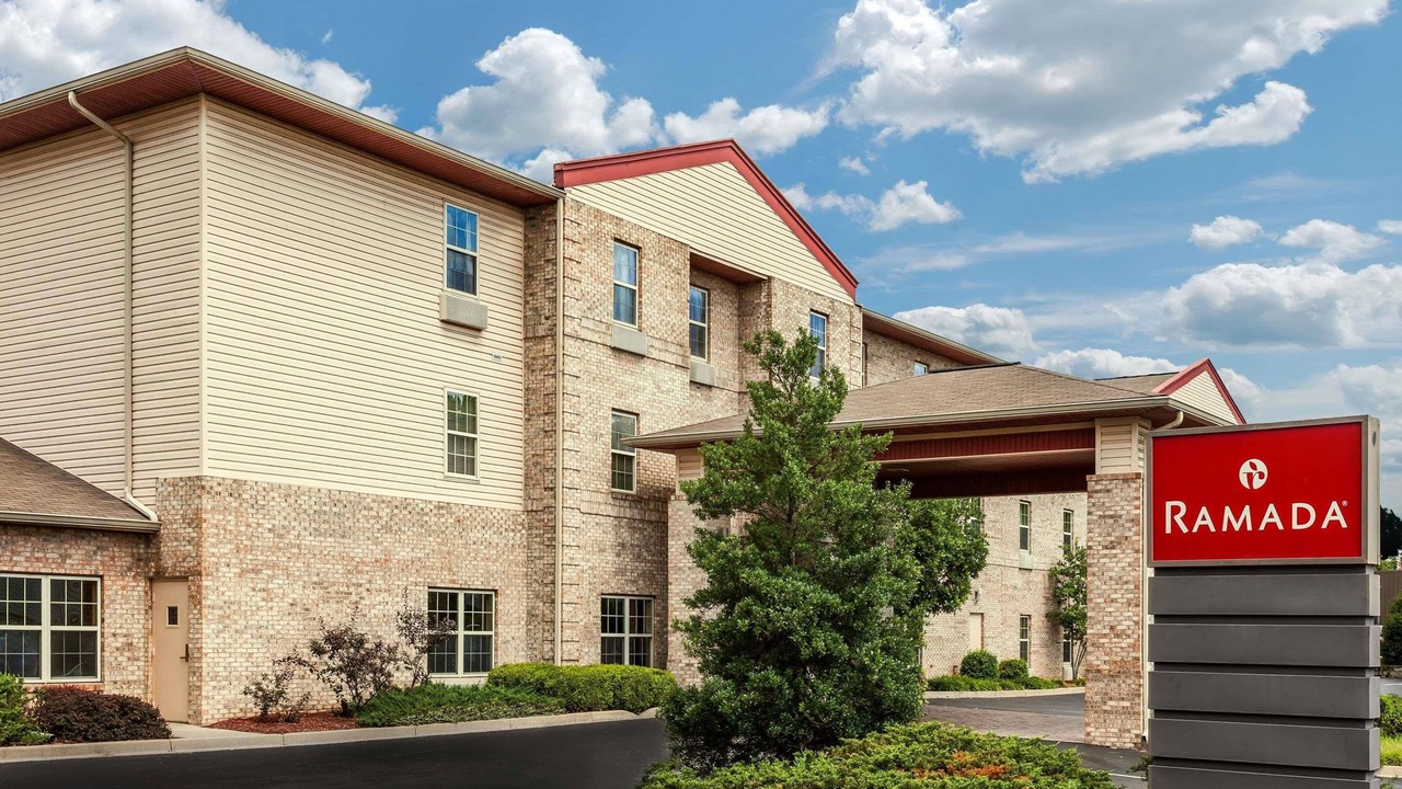 Photo of Buildings in Sellersburg