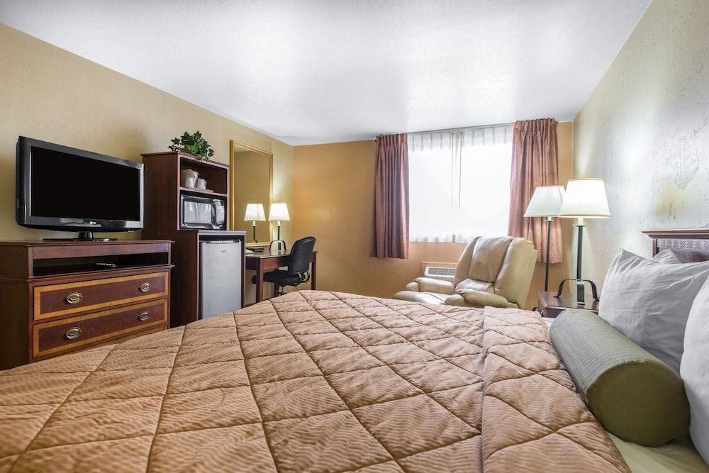 Photo of Bedroom in Fort Morgan