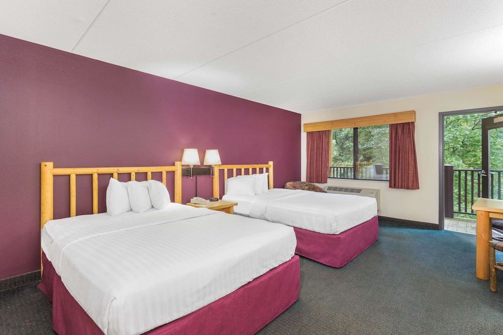 Photo of Bedroom in Wisconsin Dells