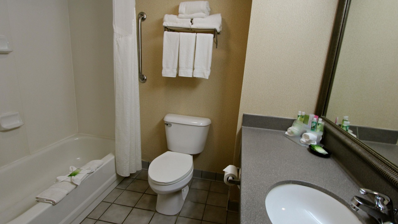 Photo of Bathroom in Findlay