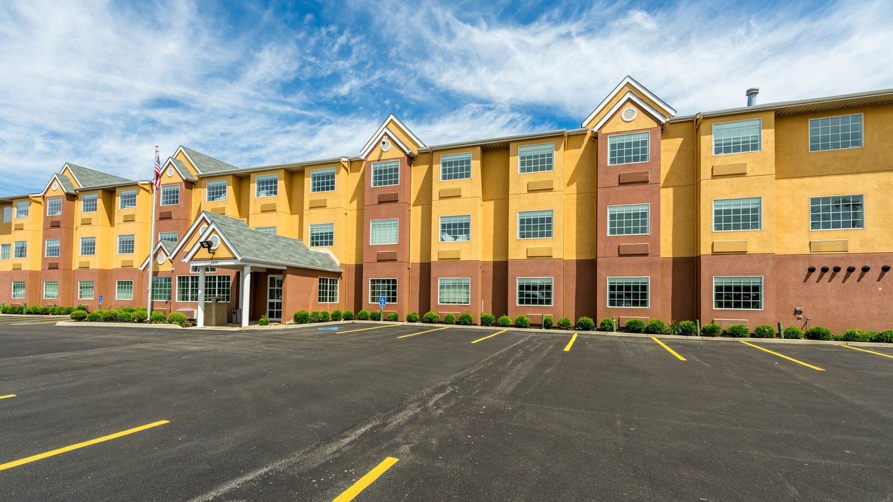 Photo of Buildings in Grove City