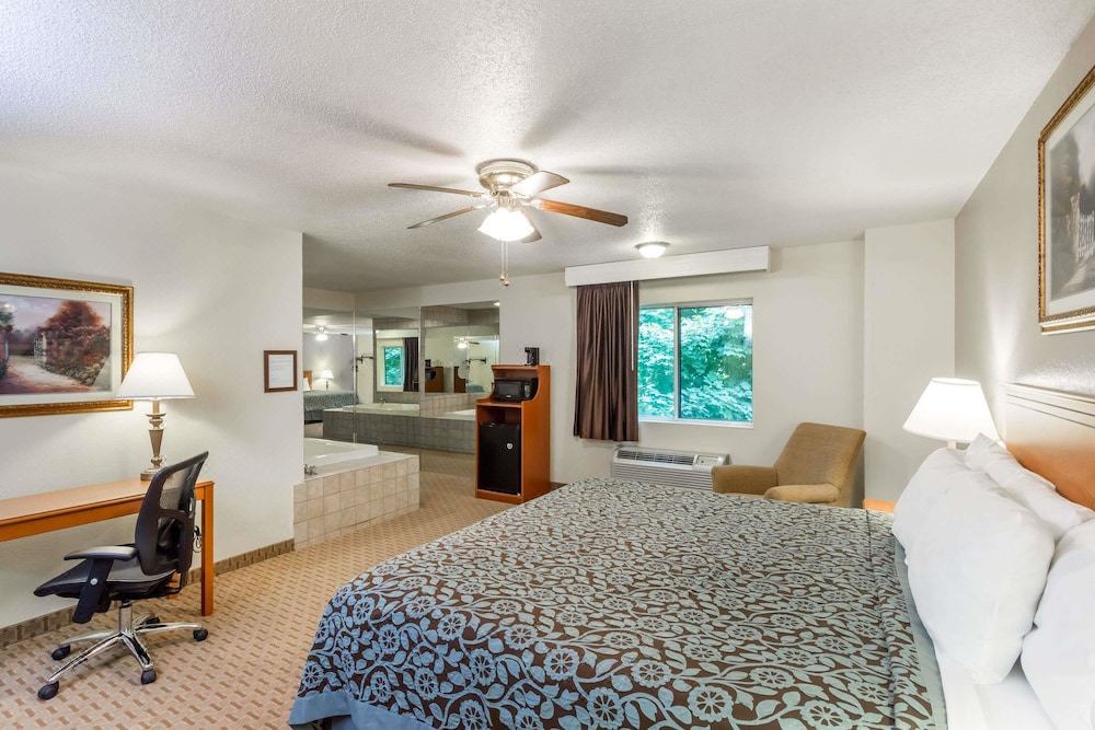 Photo of Bedroom in Kaukauna