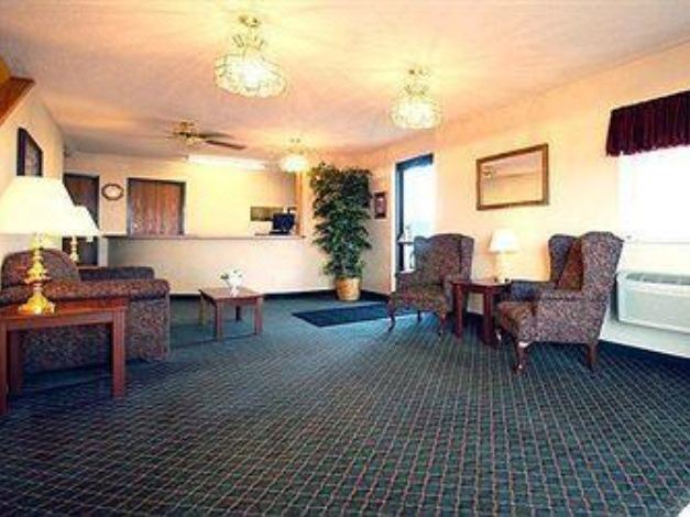 Photo of Livingroom in Hays