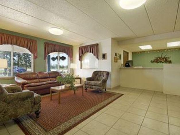 Photo of Livingroom in International Falls