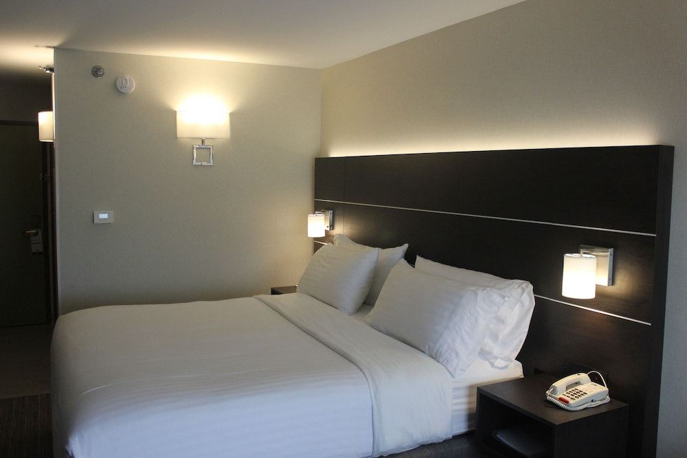 Photo of Bedroom in Corydon