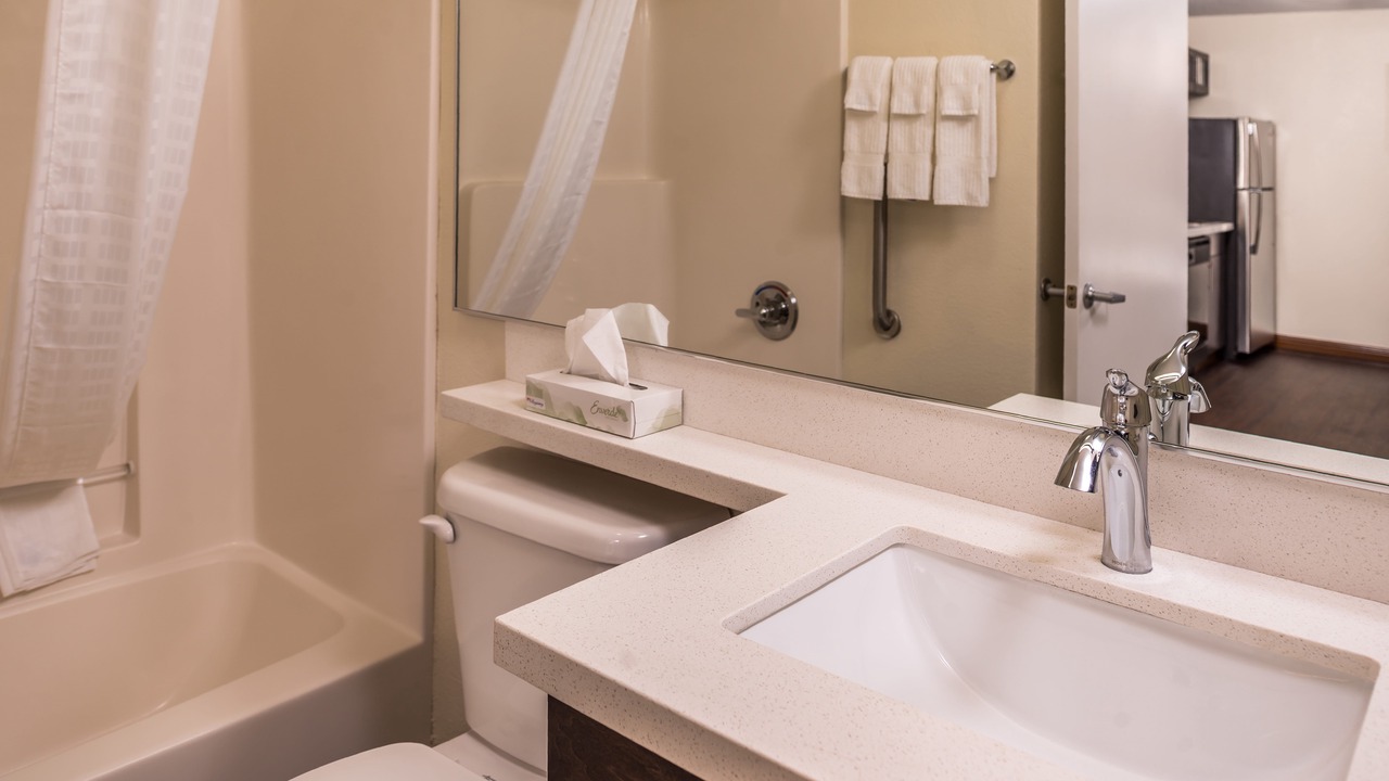 Photo of Bathroom in I-435 West KC-KS