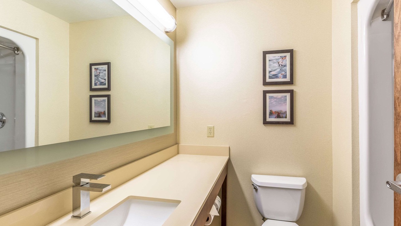 Photo of Bathroom in Escanaba