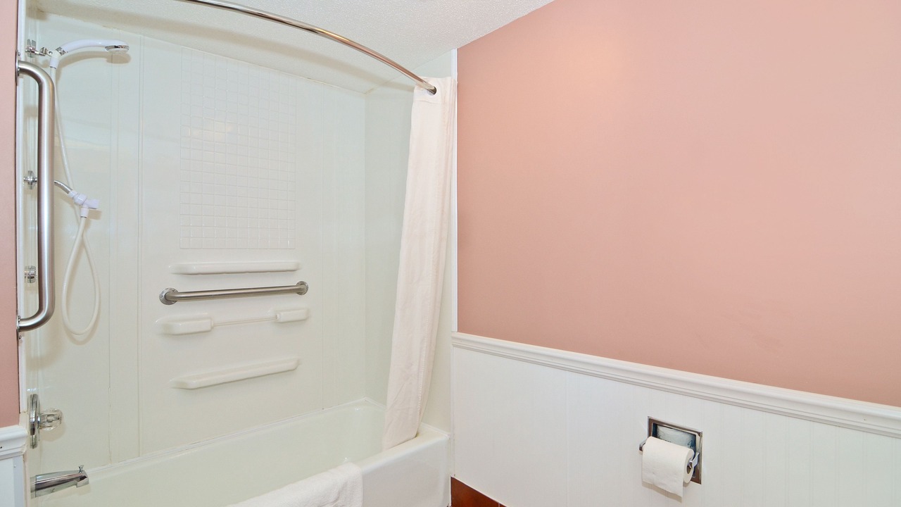 Photo of Bathroom in Minocqua