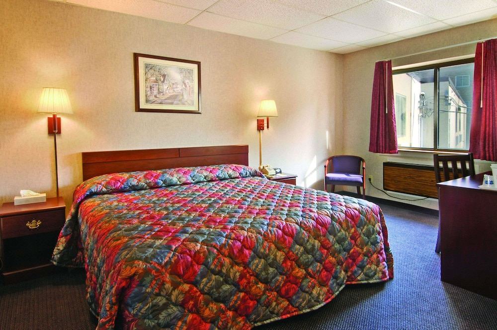 Photo of Bedroom in Lakewood