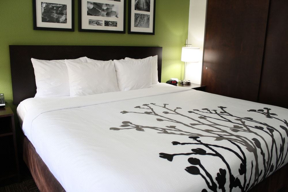 Photo of Bedroom in Ellenboro