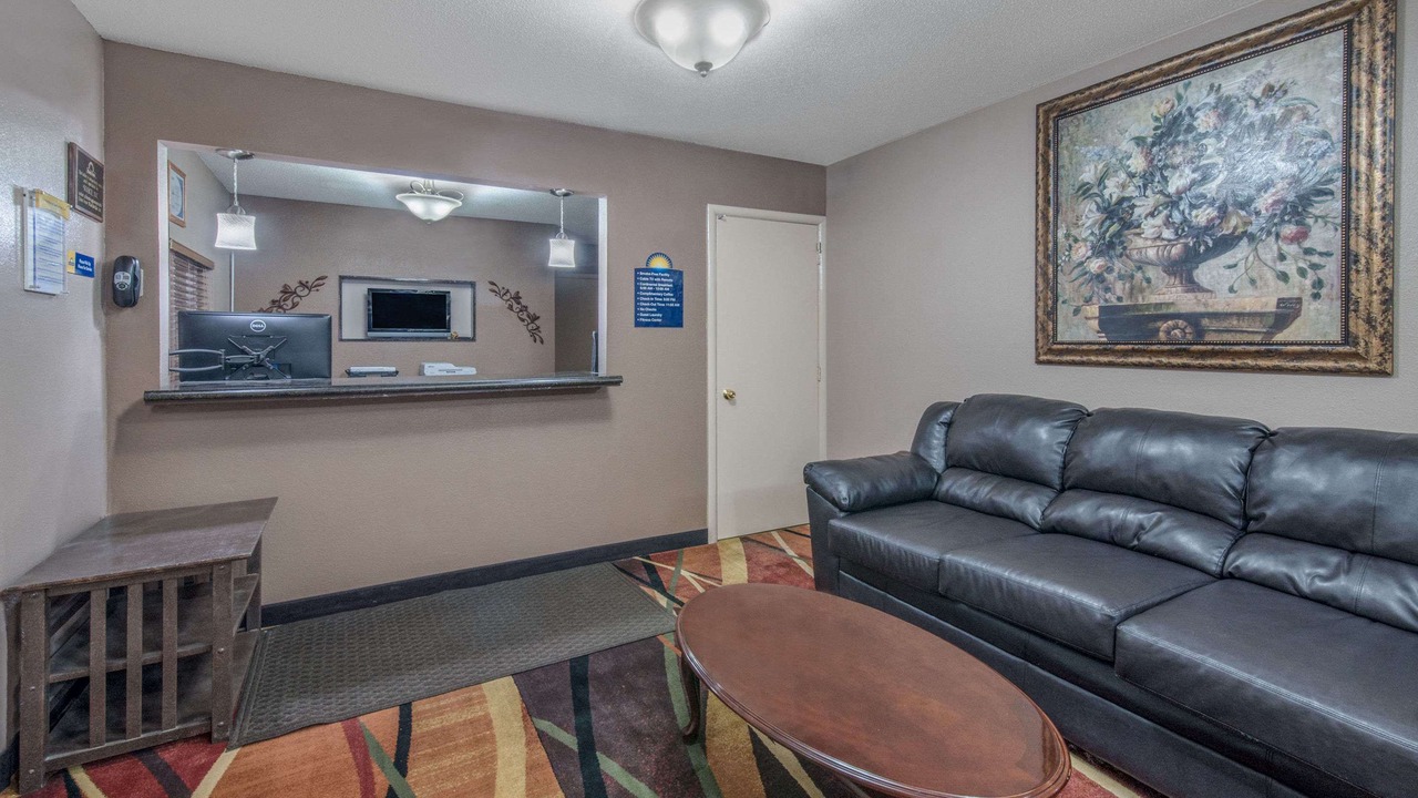 Photo of Livingroom in Jamestown