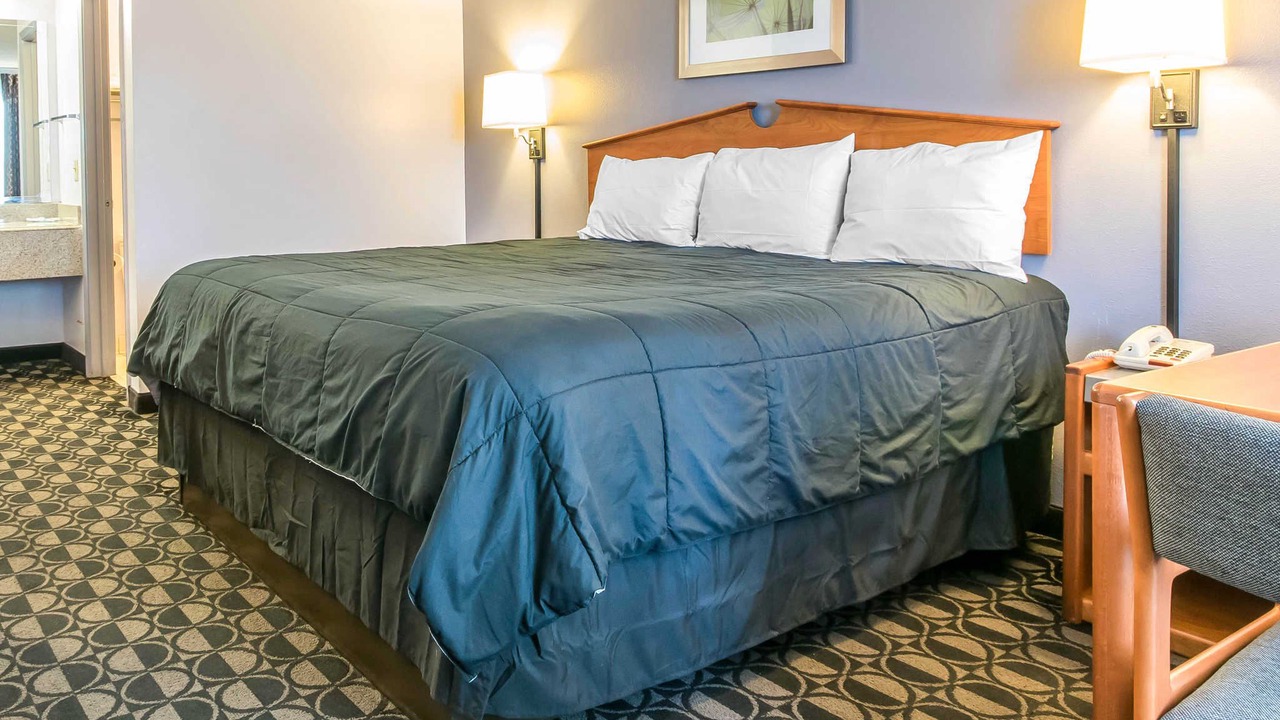 Photo of Bedroom in Highland Park