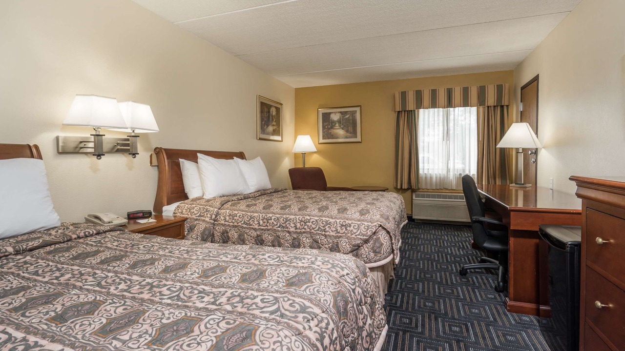 Photo of Bedroom in Mounds View