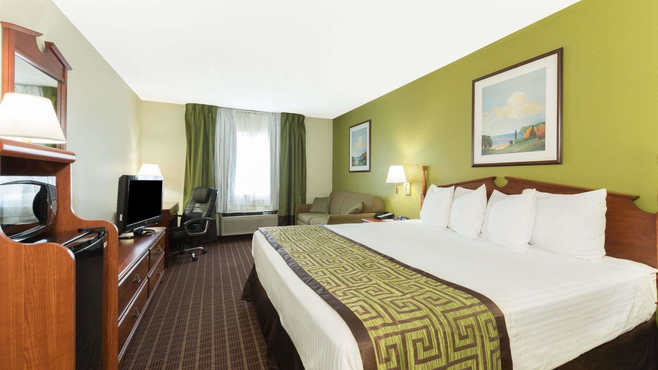 Photo of Bedroom in Hillview