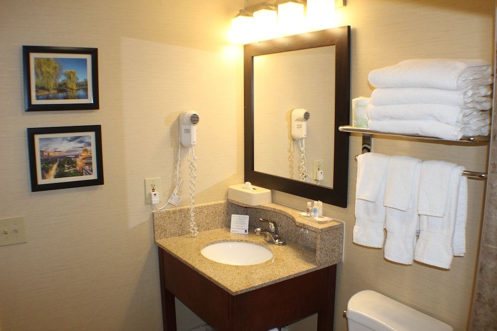 Photo of Bathroom in Rockland
