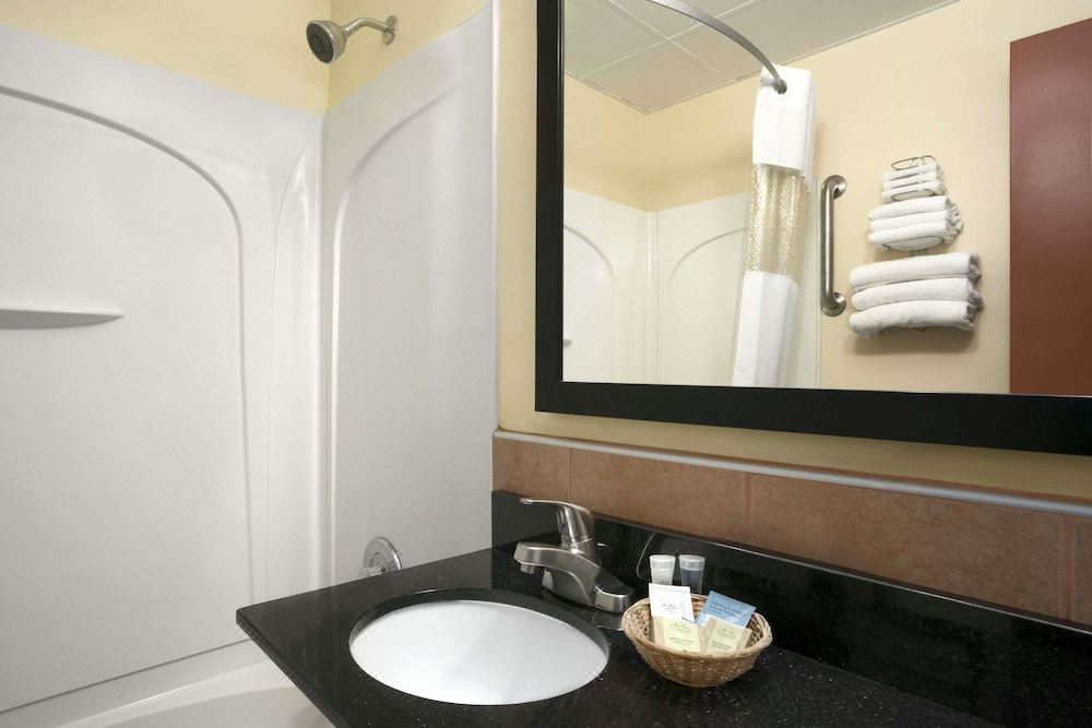 Photo of Bathroom in Lakewood