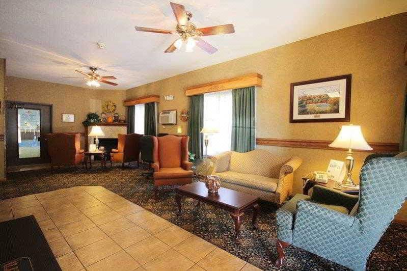 Photo of Livingroom in Ishpeming