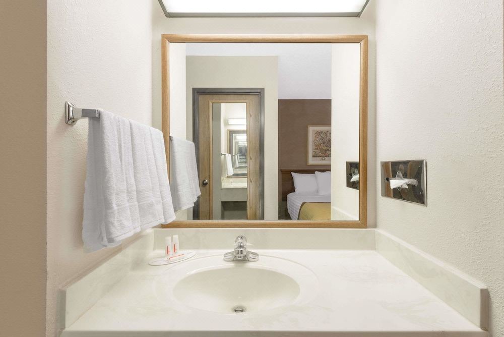 Photo of Bathroom in Zanesville