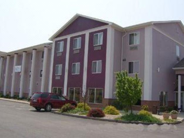 Photo of Buildings in Elizabethtown