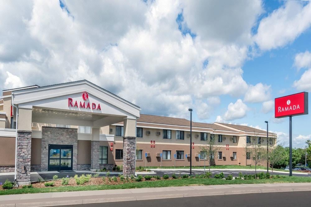 Photo of Buildings in Golden Valley