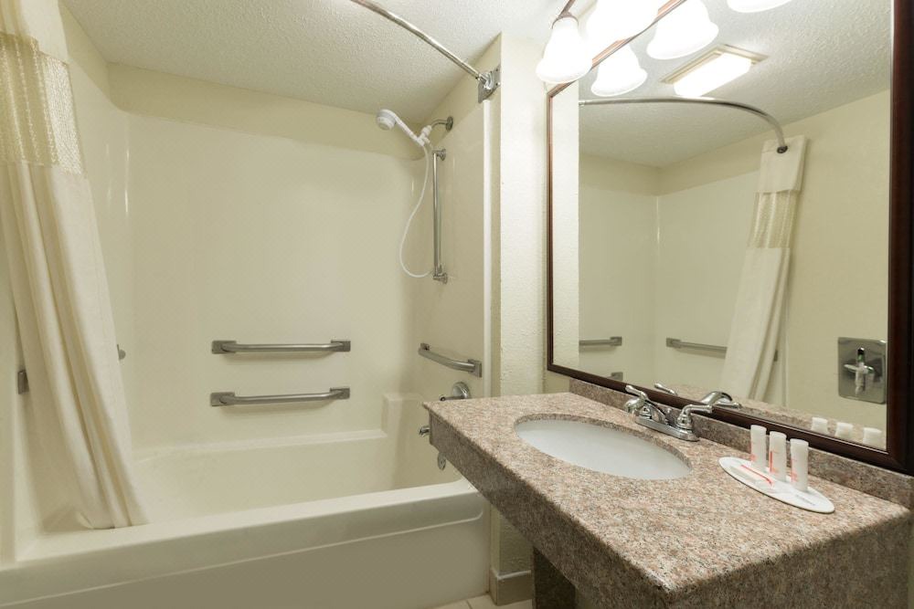 Photo of Bathroom in Hillview