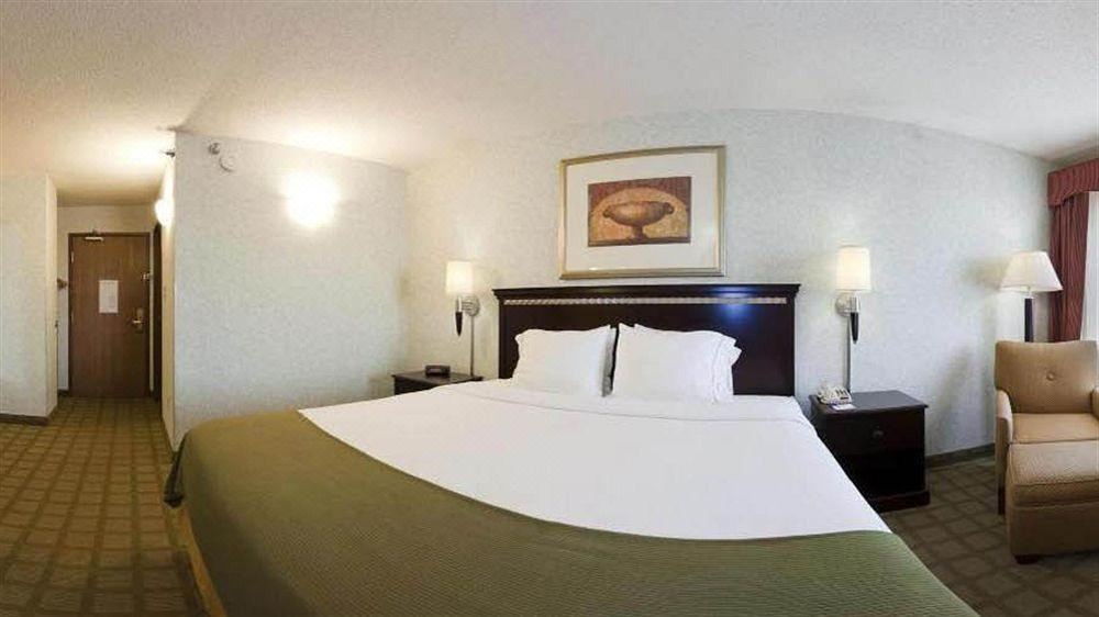 Photo of Bedroom in Corydon