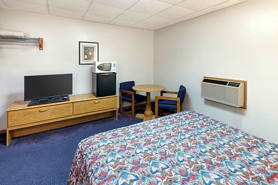Photo of Bedroom in Chapmanville