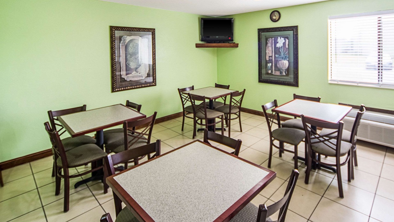 Photo of Livingroom in Columbia City