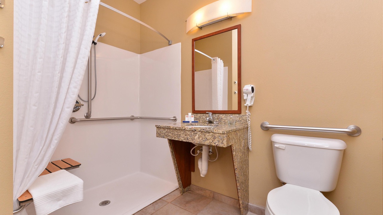 Photo of Bathroom in Williston