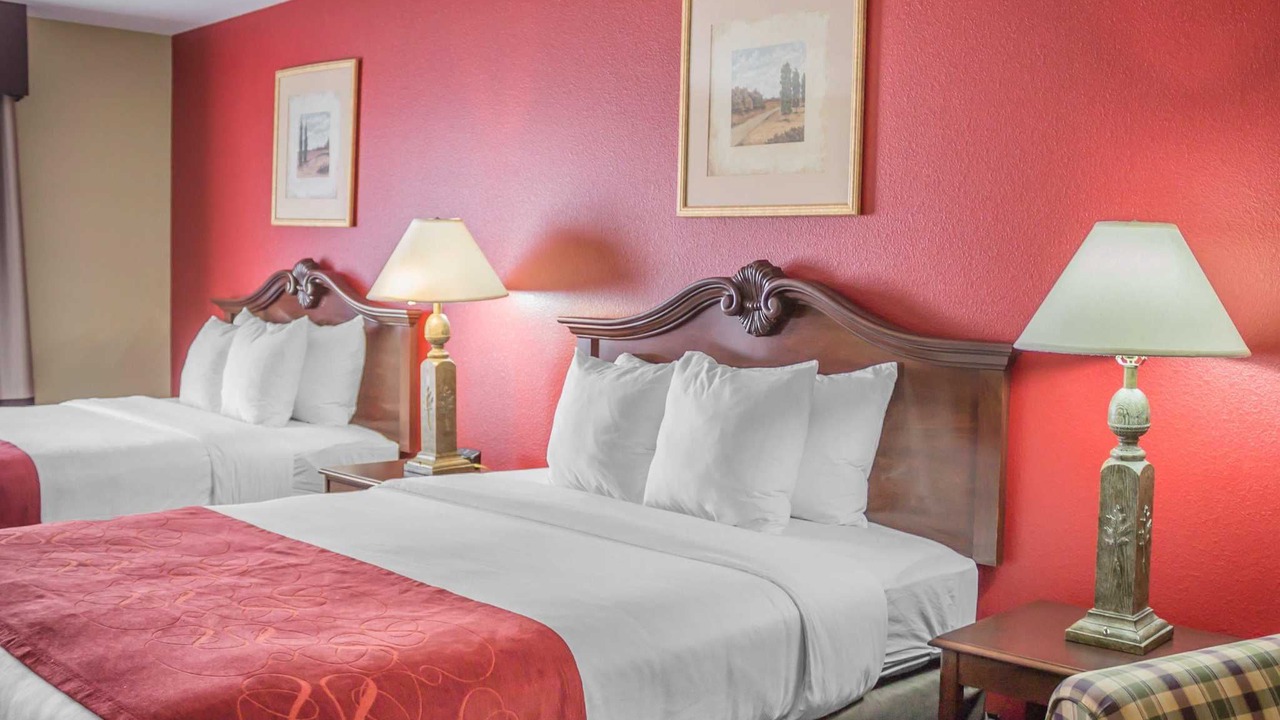 Photo of Bedroom in Escanaba