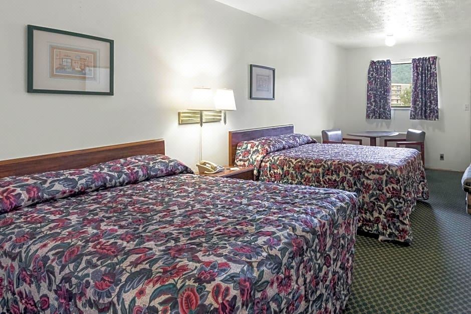 Photo of Bedroom in Chapmanville