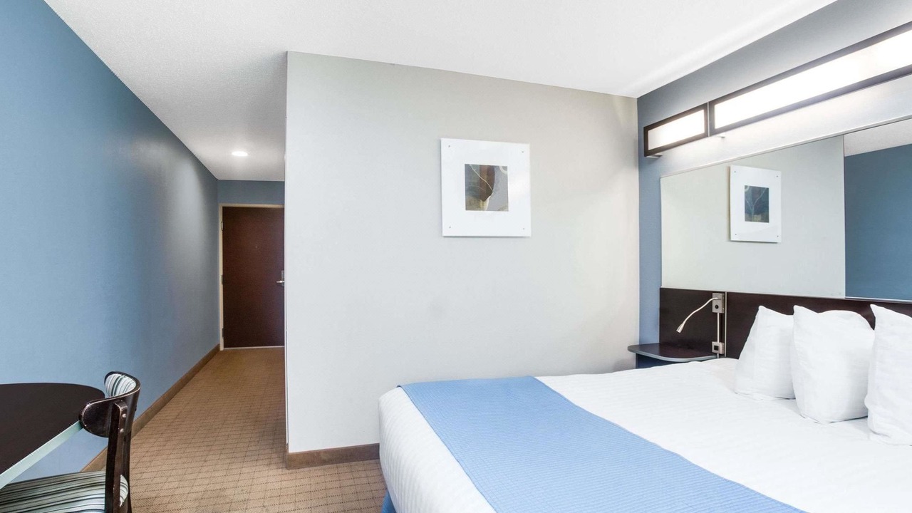 Photo of Bedroom in Bath