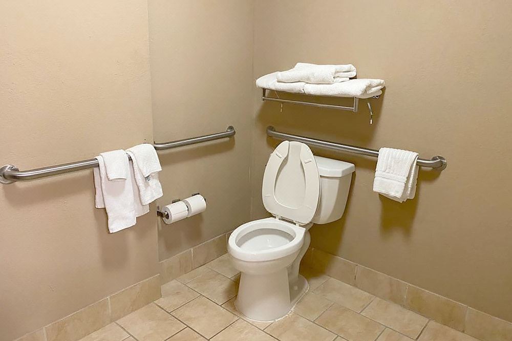 Photo of Bathroom in Orlinda