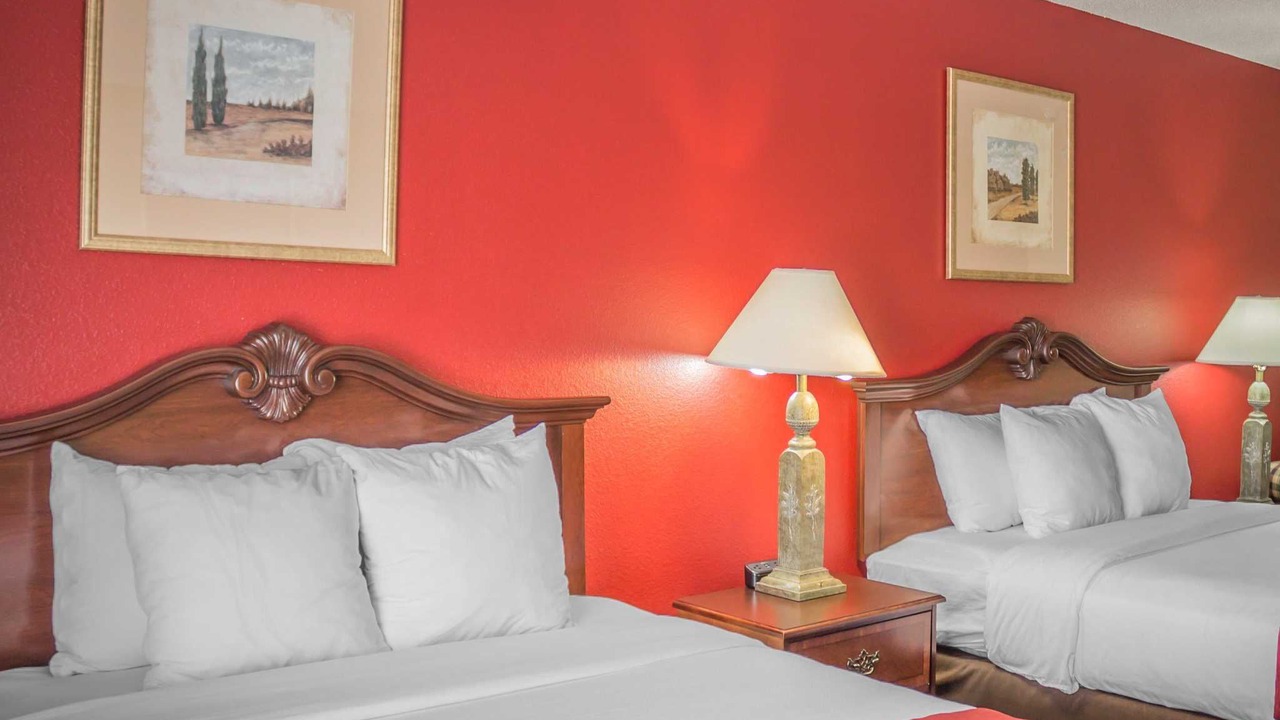 Photo of Bedroom in Escanaba