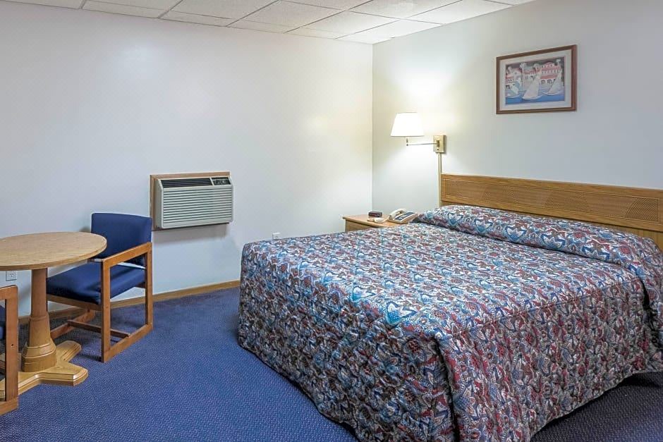 Photo of Bedroom in Chapmanville